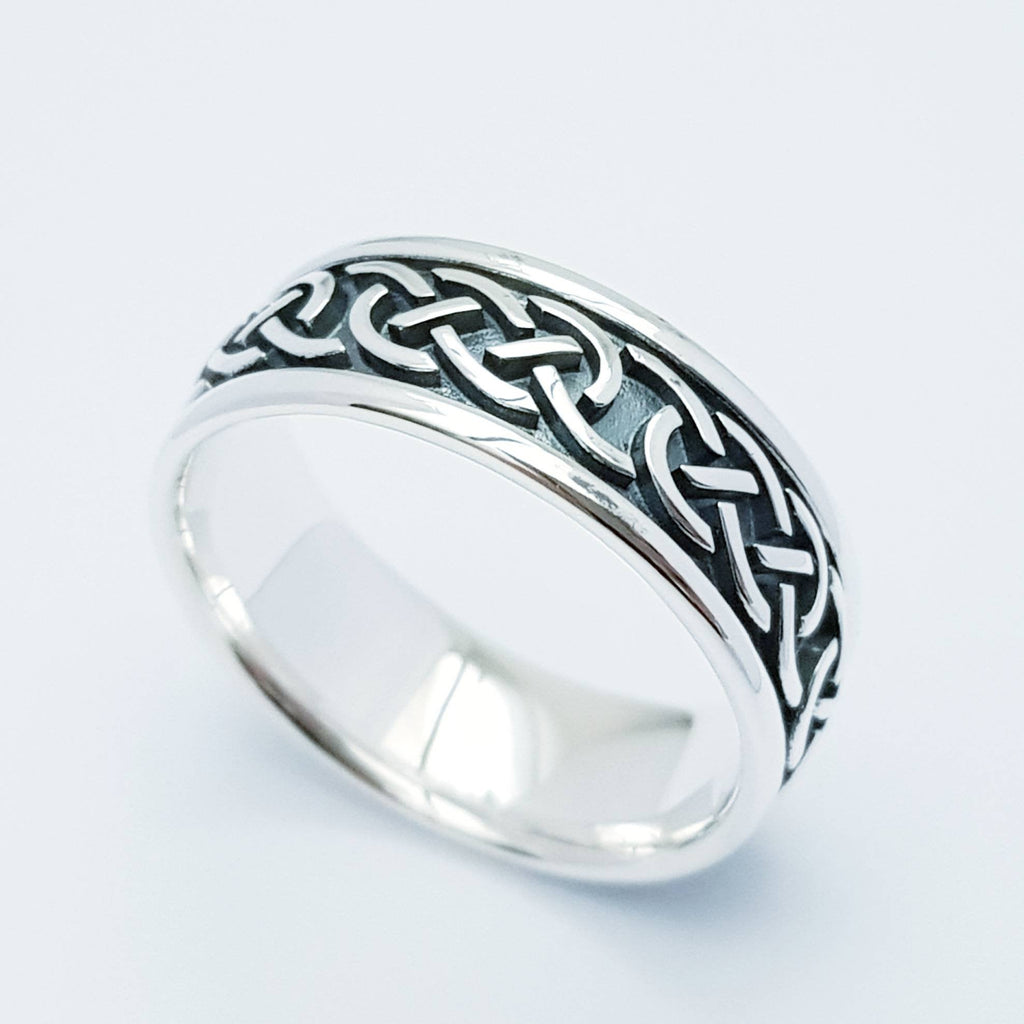 Sterling Silver Celtic Ring with oxidised black background