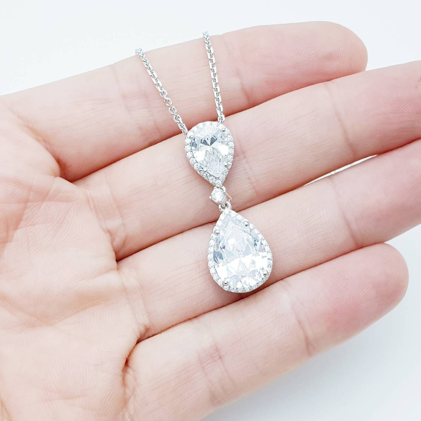 Sterling silver teardrop shaped necklace, vintage style pendant