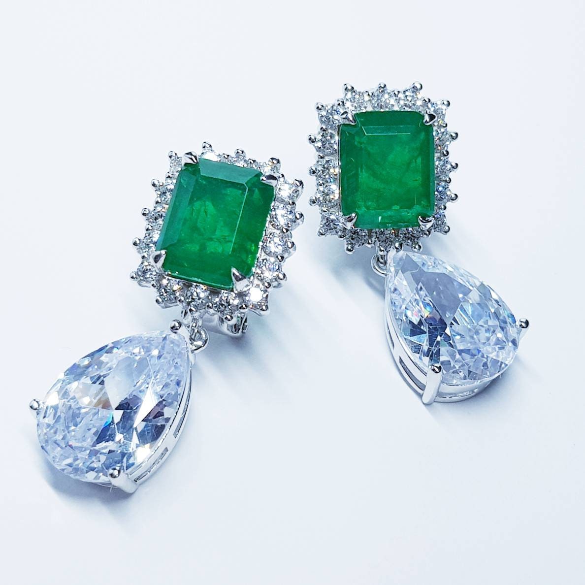 Stunning Emerald drop earrings, green earrings, green leverback earring, diamond teardrop earrings, gifts for her, green dress earrings
