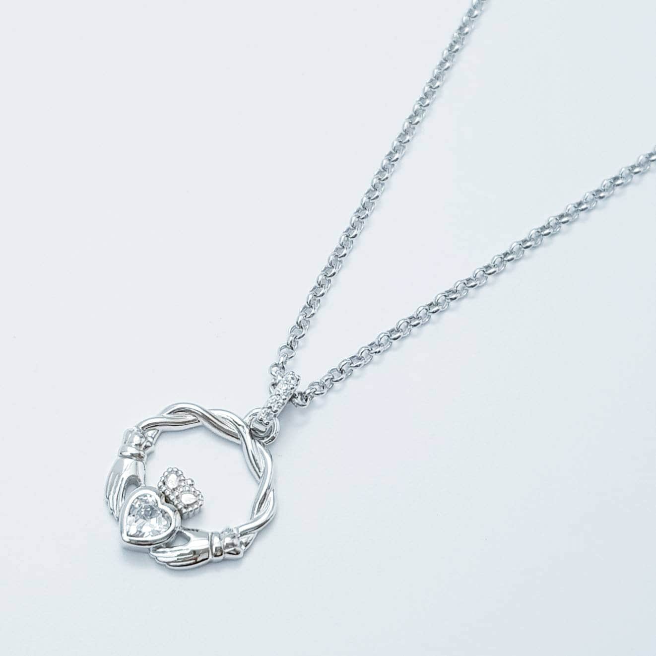 Dainty Sterling Silver claddagh necklace