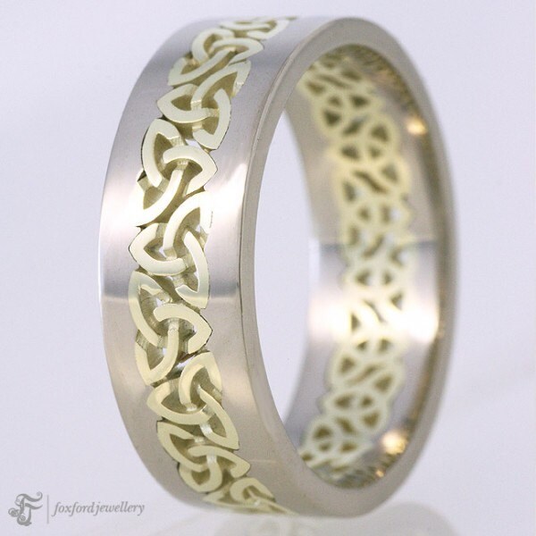 18k Celtic wedding Ring, Trinity knot ring, Irish wedding ring